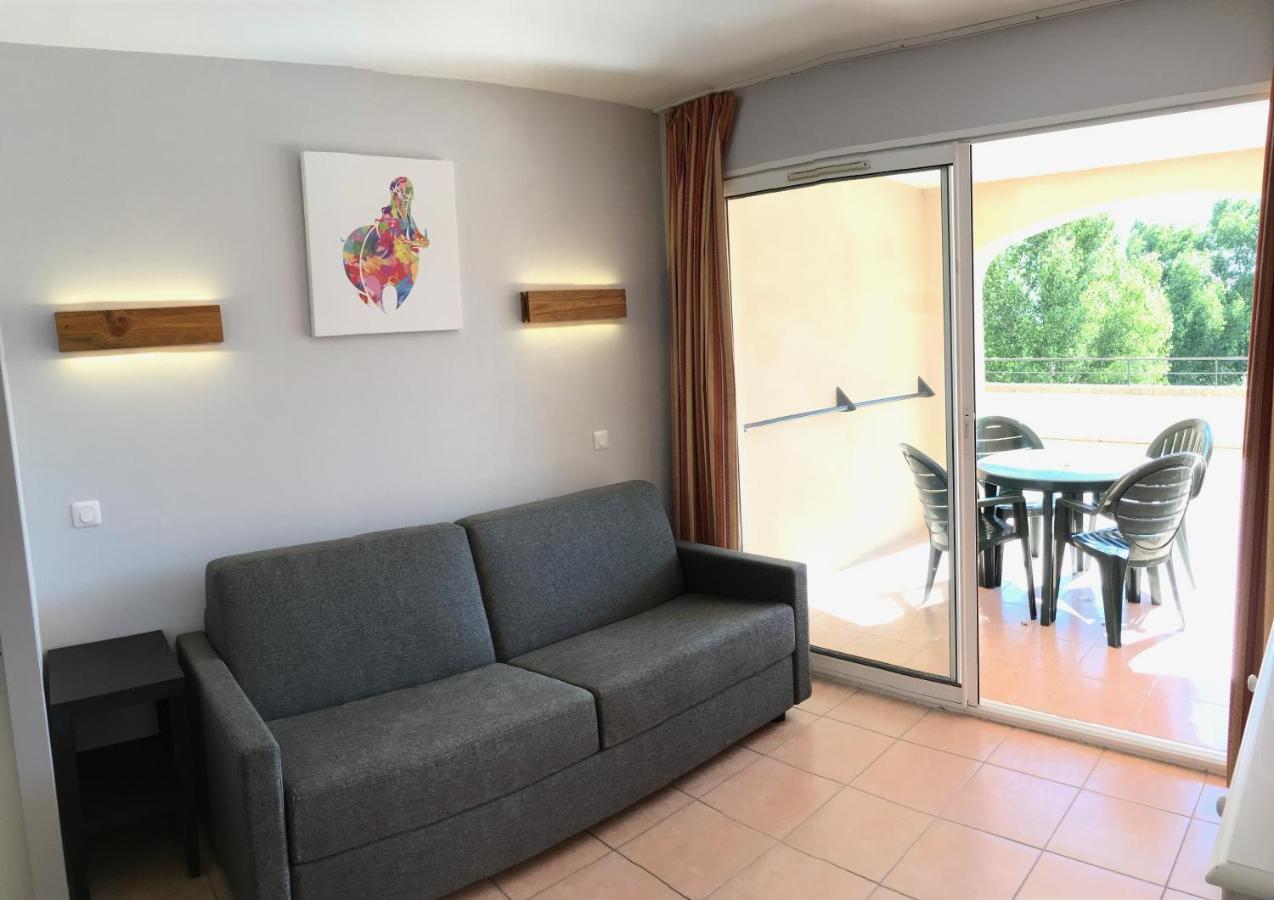 Studio Sur Le Domaine Du Golf De Pont Royal Mallemort Buitenkant foto