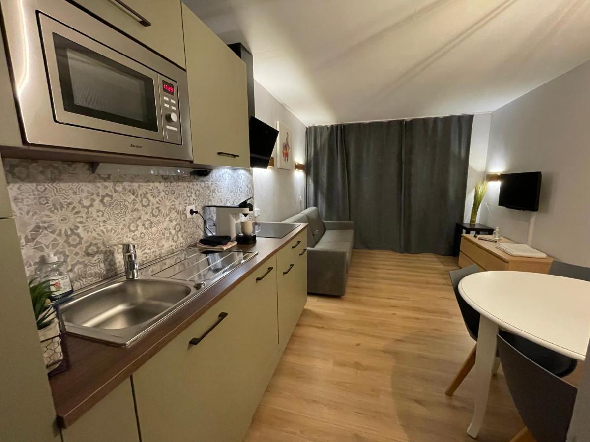 Studio Sur Le Domaine Du Golf De Pont Royal Mallemort Buitenkant foto